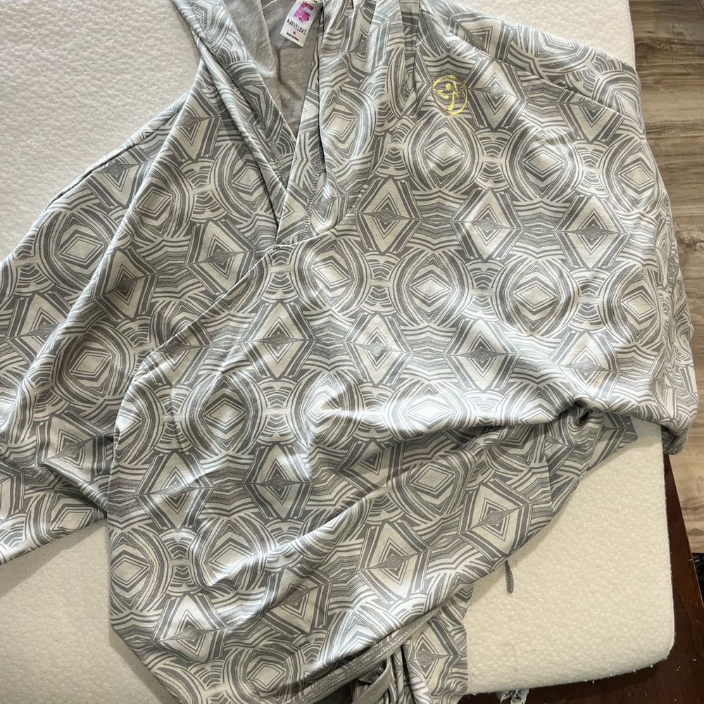 Gray Geometric Women's Top